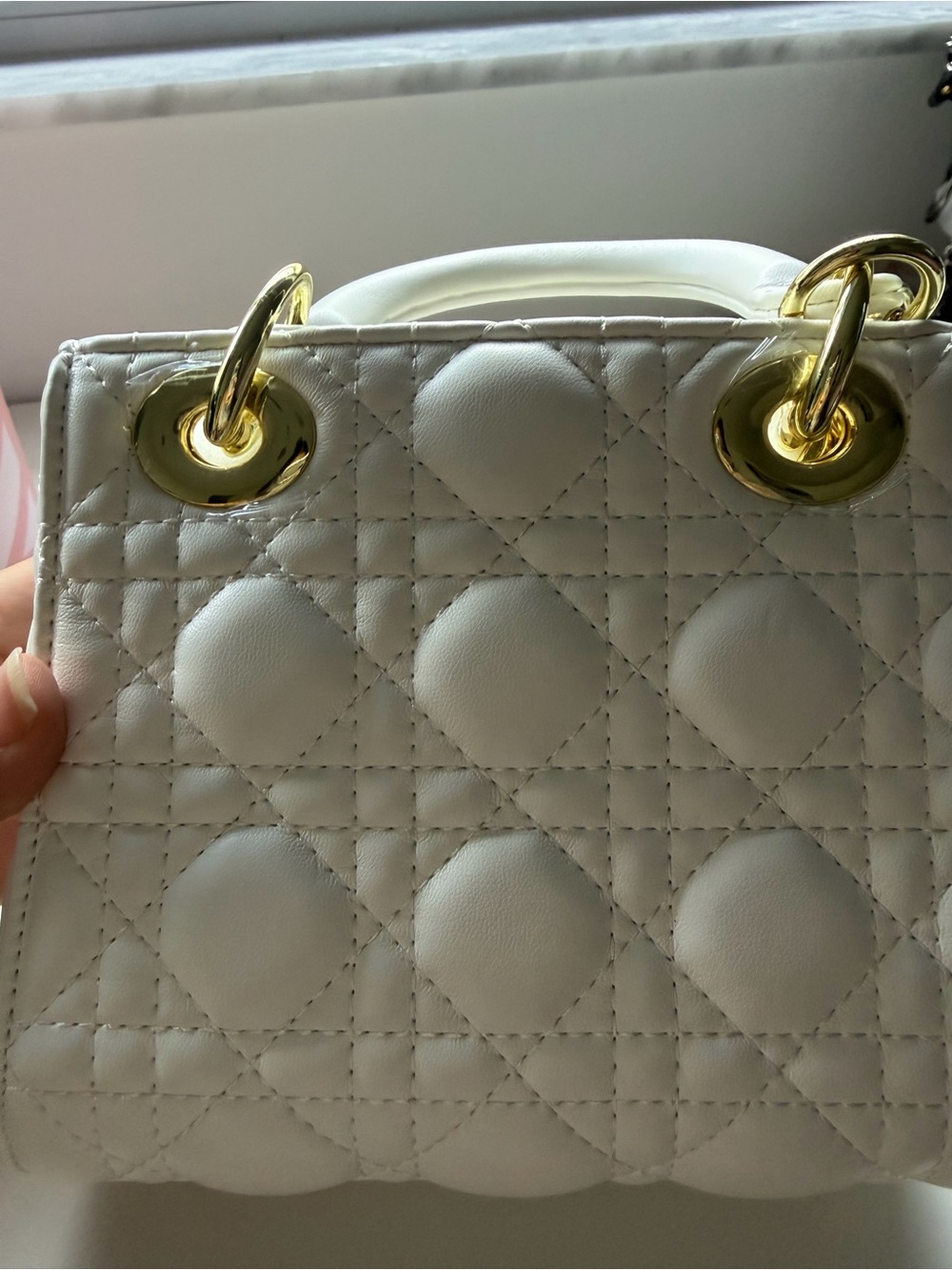 Small White Quilted Top Handle Chain Shoulder Bag - Picture 2 of 5